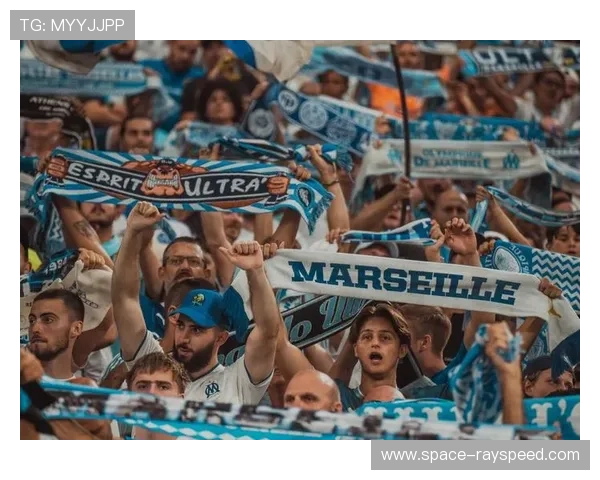 球迷骚乱事件后续，涉事俱乐部被罚空场