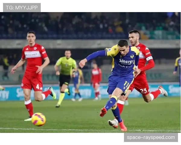 科隆俱乐部宣布，本轮比赛将向球迷派发助威围巾